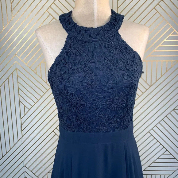 Lulu's Love Poem Lace Halter Gown in Navy Blue - Picture 3 of 9